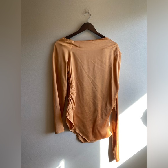 A.L.C Jaime One Shoulder Top Gold Satin Size 14 - Picture 8 of 11